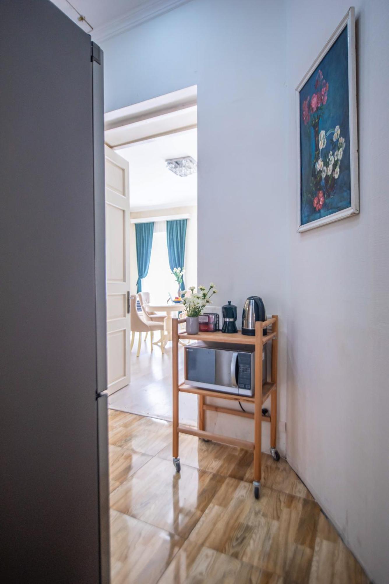 Old Town-Booking Apartment ティビリシ エクステリア 写真