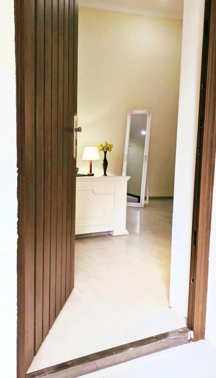 Old Town-Booking Apartment ティビリシ エクステリア 写真